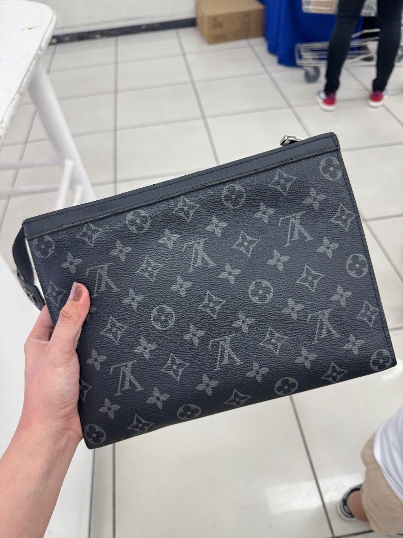 Pochette Voyage mm (Category: Luxury Bags & Wallets) located in Batangas. Submitted by c.lyns (Listing ID 1355982504, Image 1). Description: .