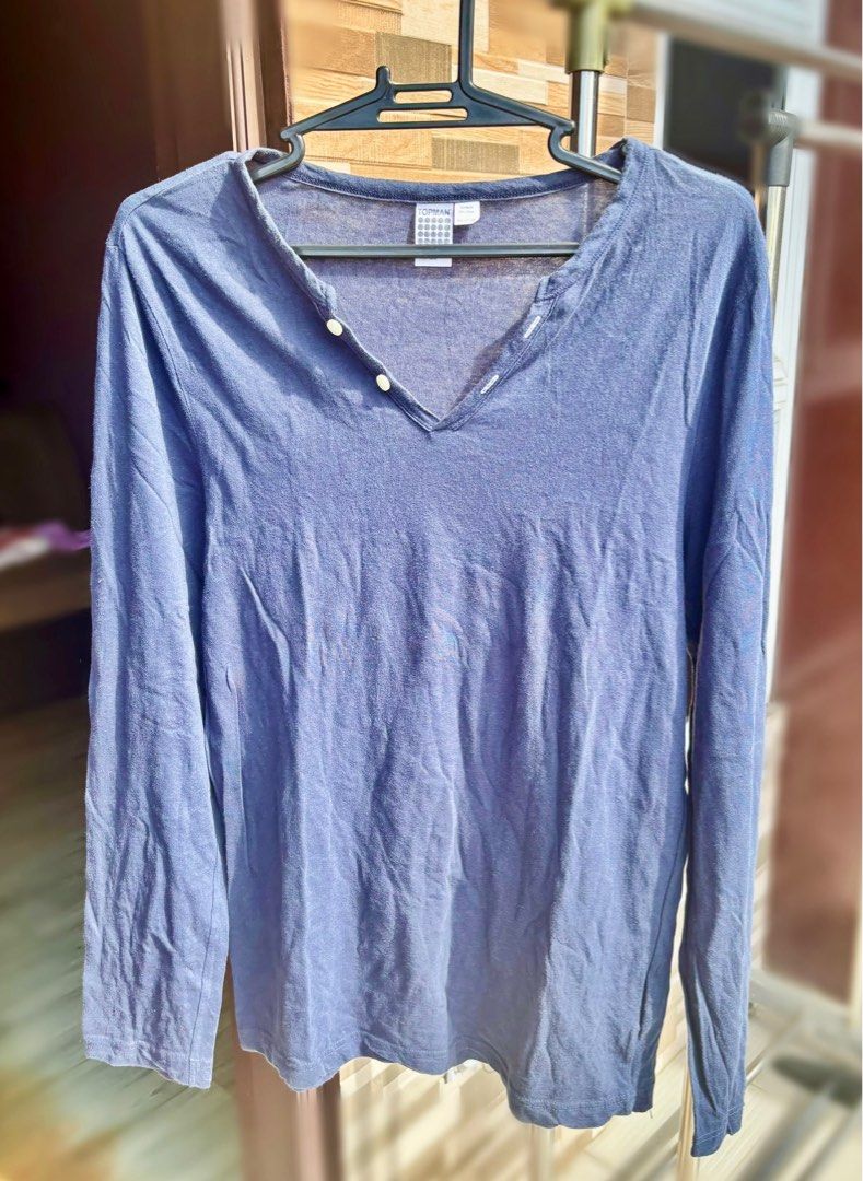 Preloved Topman Longsleeve (M) (Category: Tshirts & Polo Shirts ) located in Malolos. Submitted by cheerz21 (Listing ID 1355863490, Image 1). Description: Preloved Topman longsleeve Good as new No flaws/ issues Navy Blue Color condition: 9/10 #topman #longsleeve #menstop #menslongsleeve #mensfashion #mensoutfit #men #fashionformen #outfit #sweatshirt .