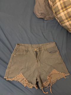 (Category: ) located in . Submitted by ryevxyz (Listing ID 1356018255, Image 1). Description: .