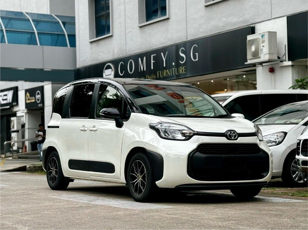 Toyota Sienta Hybrid 1.5 X 7-Seater (A)62872684124546112