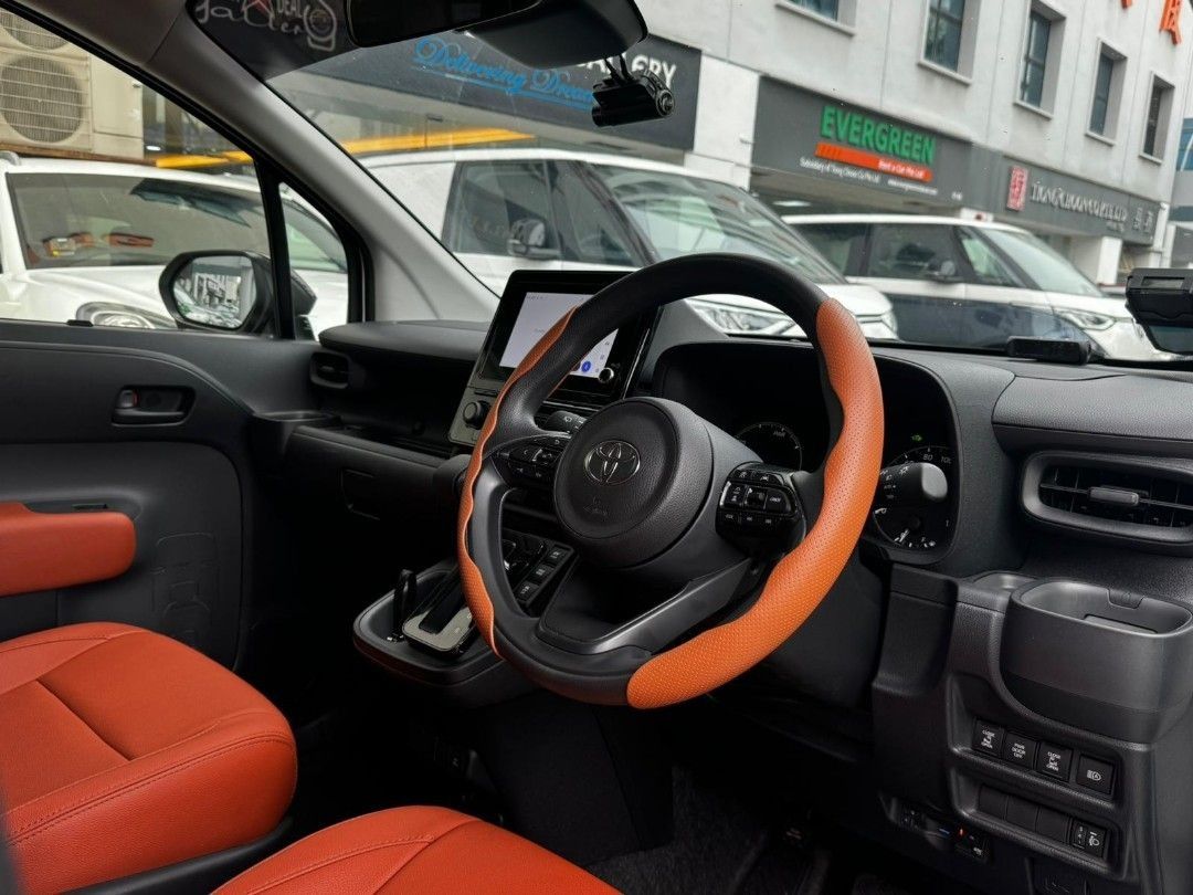 Toyota Sienta Hybrid 1.5 X 7-Seater (A)62872684124546114