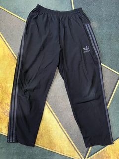 (Category: ) located in . Submitted by d_thrift.storee (Listing ID 1355945494, Image 1). Description: .