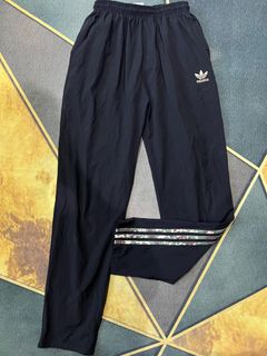 (Category: ) located in . Submitted by d_thrift.storee (Listing ID 1355946522, Image 1). Description: .