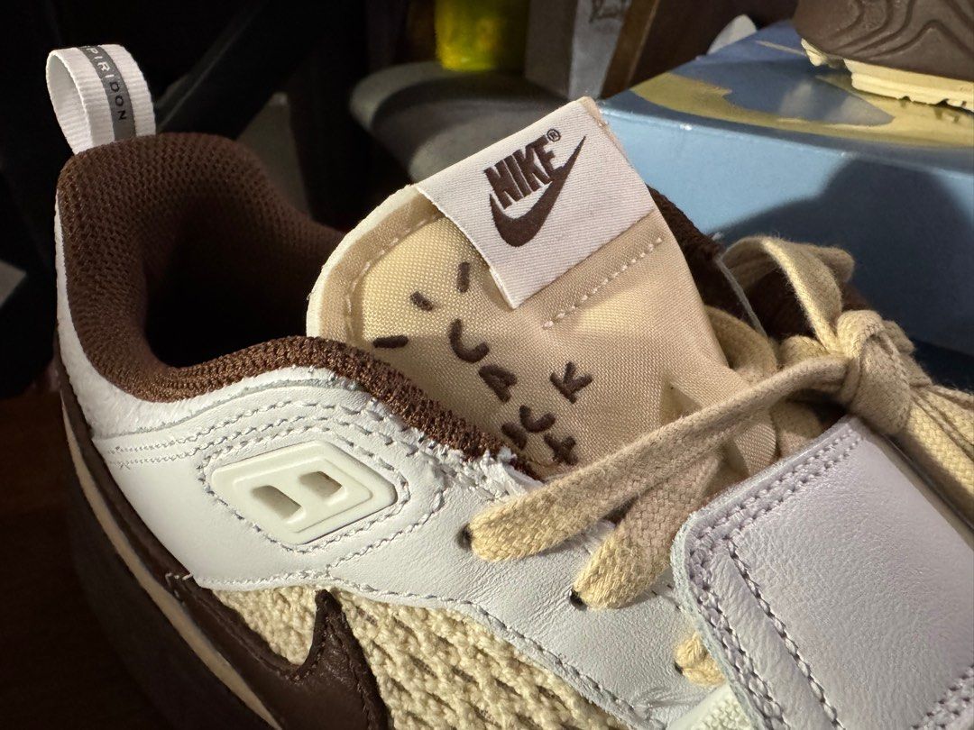Travis Scott x Nike Zoom Field Jaxx (Category: Sneakers) located in Manila. Submitted by bmslaureano (Listing ID 1355977540, Image 3). Description: Travis Scott x Nike Zoom Field Jaxx Light Chocolate Brand New Sz 9.5M Bought from Nike Dubai Can be shipped from Manila / Paranaque via Grab or Lalamove.