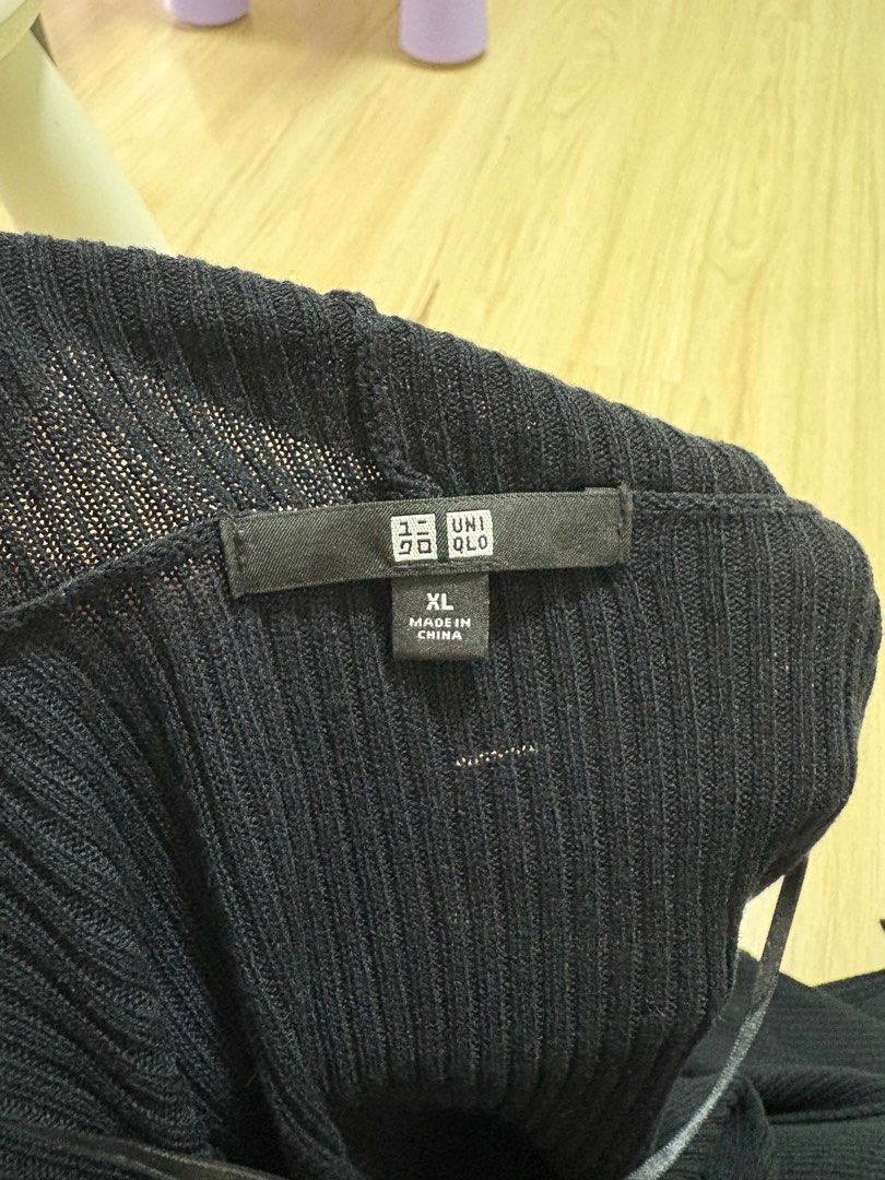 Uniqlo Cardigan XL (Category: Coats, Jackets and Outerwear) located in Pasig City. Submitted by joacatarroja (Listing ID 1355887256, Image 2). Description: Selling this because I am not able to use it. Can give a discount if you buy more than one item in my listings..