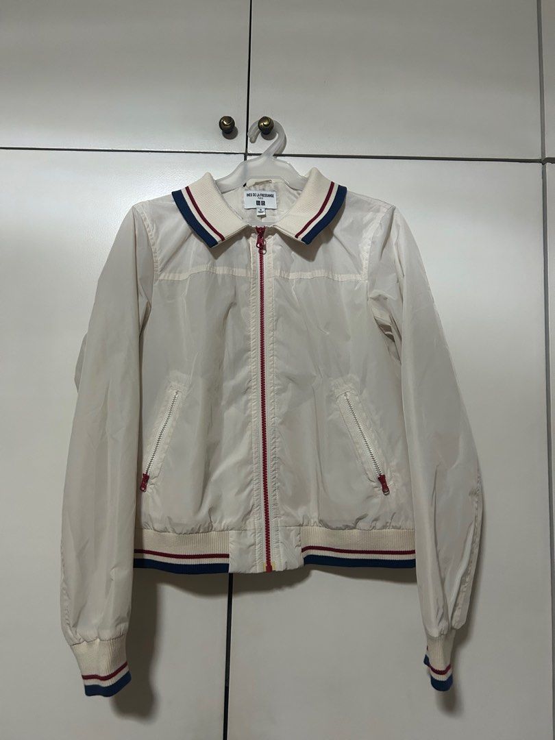 UNIQLO PARIS RARE White Bomber Jacket (Category: Coats, Jackets and Outerwear) located in Quezon City. Submitted by CeceClothes (Listing ID 1355885963, Image 1). Description: 🤍 vintage from paris 🤍 great quality 🤍 M on tag but fits like S.