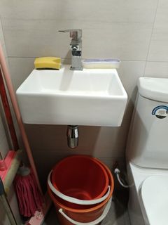 (Category: ) located in . Submitted by boxingday (Listing ID 1356015174, Image 1). Description: .