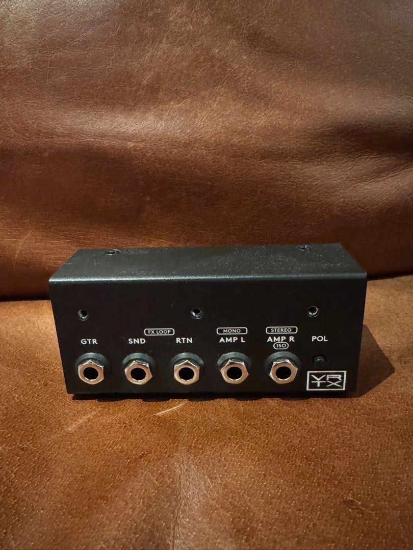 Vertex Buffer Interface (Category: Music Accessories) located in Singapore. Submitted by zozobe (Listing ID 1356044910, Image 2). Description: High quality build and sound. Very useful polarity switch to correct phase issues in stereo amps. .