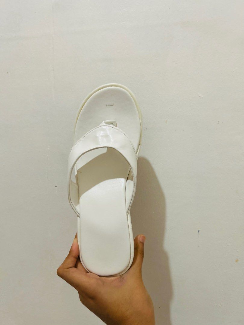 white wedge platform slipper style 2.5in heels sandals (Category: Wedges) located in Manila. Submitted by myeowi (Listing ID 1356030947, Image 2). Description: .