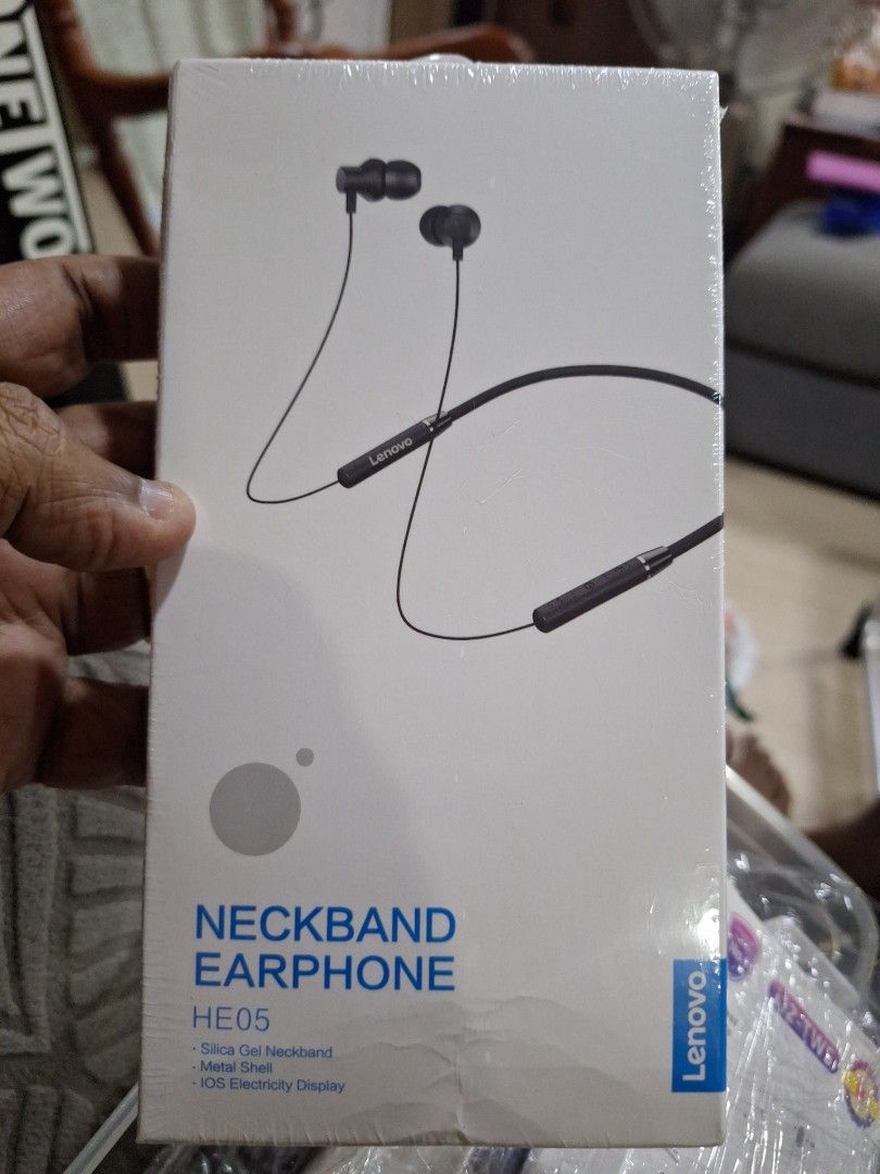 Wireless earpiece