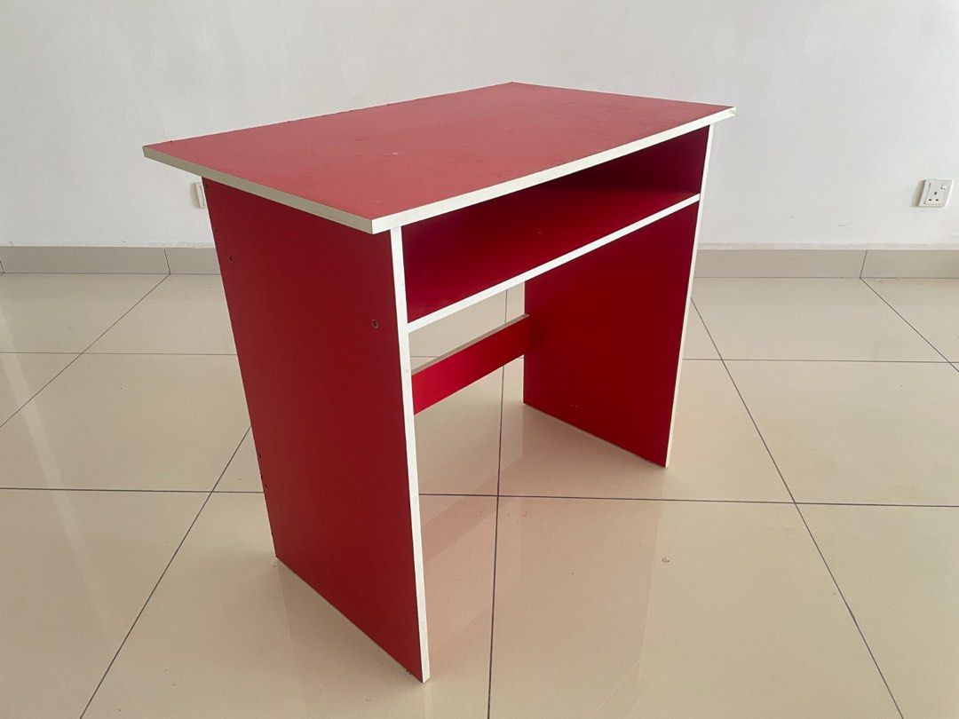 Meja Rnr Merah Wooden Study Table Red Colour / Meja Belajar Kayu Warna Merah ...