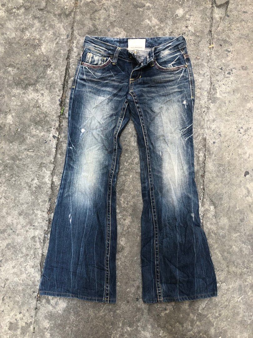 Y2K Lolita Flare Pants (Category: Jeans) located in Las Pinas. Submitted by vanqueta_d (Listing ID 1355948454, Image 1). Description: Y2K Lolita Flare Pants Size 27 Length 36.5 450 shipped via jnt 📍Las Piñas City.