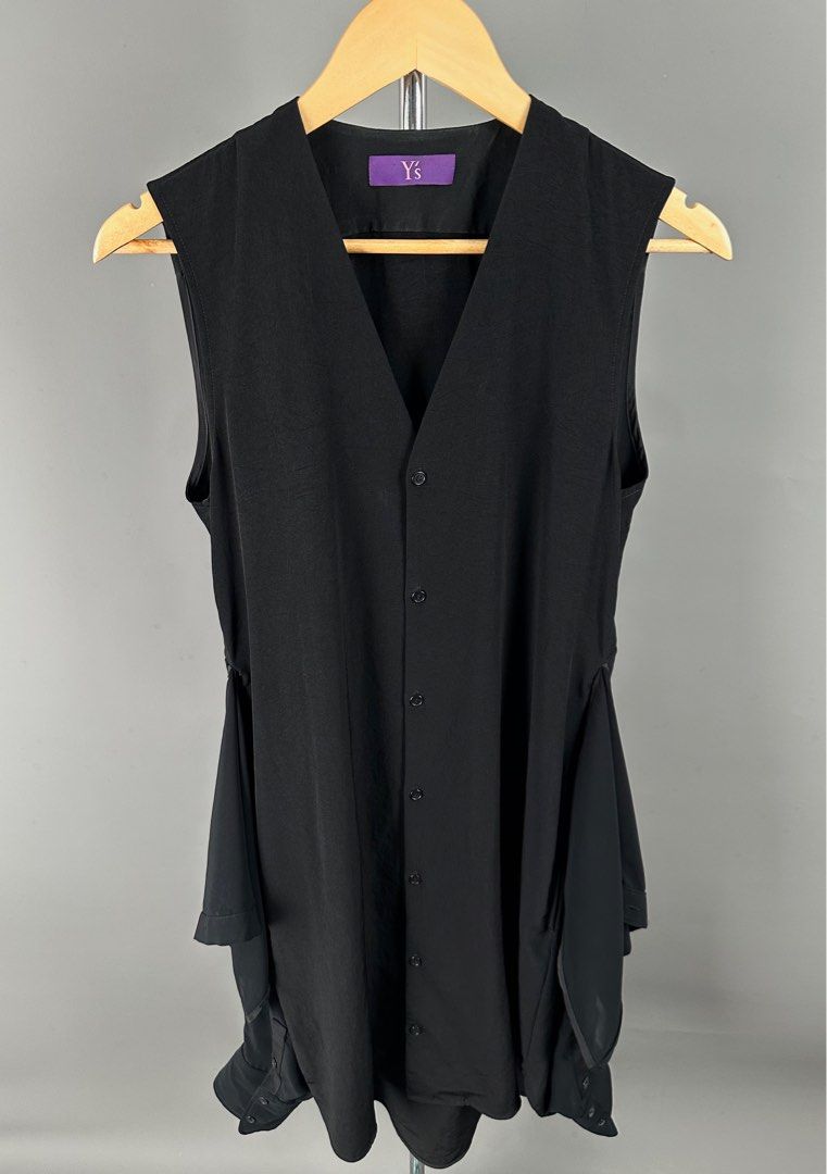 Y’s - Yohji Yamamoto Purple Label - Two way function dress - Tank top / Long sleeves Button Down (Category: Dresses) located in Manila. Submitted by scissor.2fifthy (Listing ID 1356022006, Image 2). Description: Y’s - Yohji Yamamoto Purple Label - Two way function dress - Tank top / Long sleeves Button Down. Tagged size: 2 fit Medium(see measurement) Made in Japan Material: 57% Triacetate - 43% Polyester 90/100 condition rate Gently used Flaw: Mi