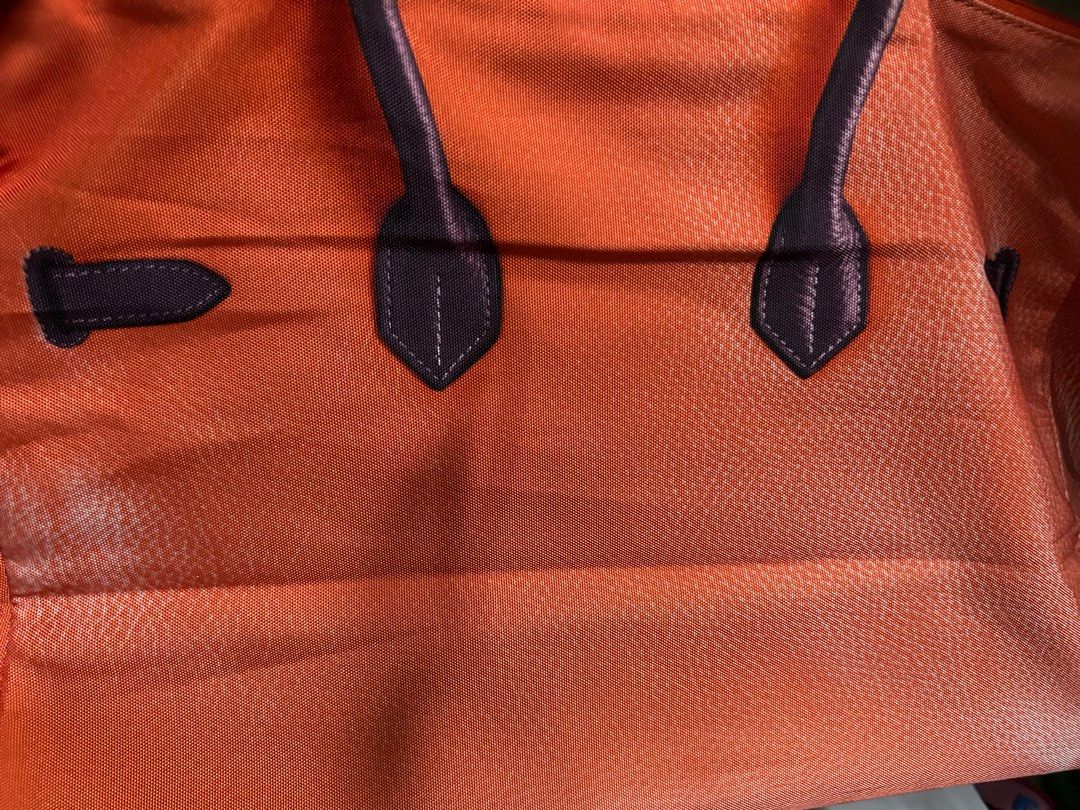 2 way sling shoulder mousse bag cat (Category: Shoulder Bags) located in Marikina City. Submitted by tresariascats (Listing ID 1359427570, Image 2). Description: New pa.medium size.. .