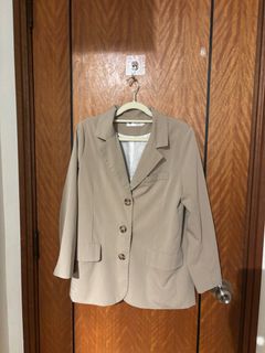 (Category: ) located in . Submitted by fleamarketonlinee (Listing ID 1359449977, Image 1). Description: .
