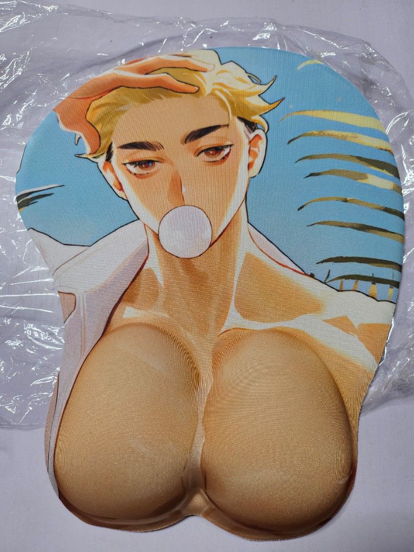 3D wrist support mouse pad - Haikyu Atsumo Miya (Category: Mouse & Mousepads) located in Manila. Submitted by blackstar027 (Listing ID 1359477751, Image 1). Description: Please refer to the images for the actual item. MOP - gCash - BPI, Union Bank, AUB, ShopiPay.