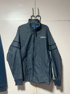 (Category: ) located in . Submitted by nandf_declutter (Listing ID 1359451752, Image 1). Description: .