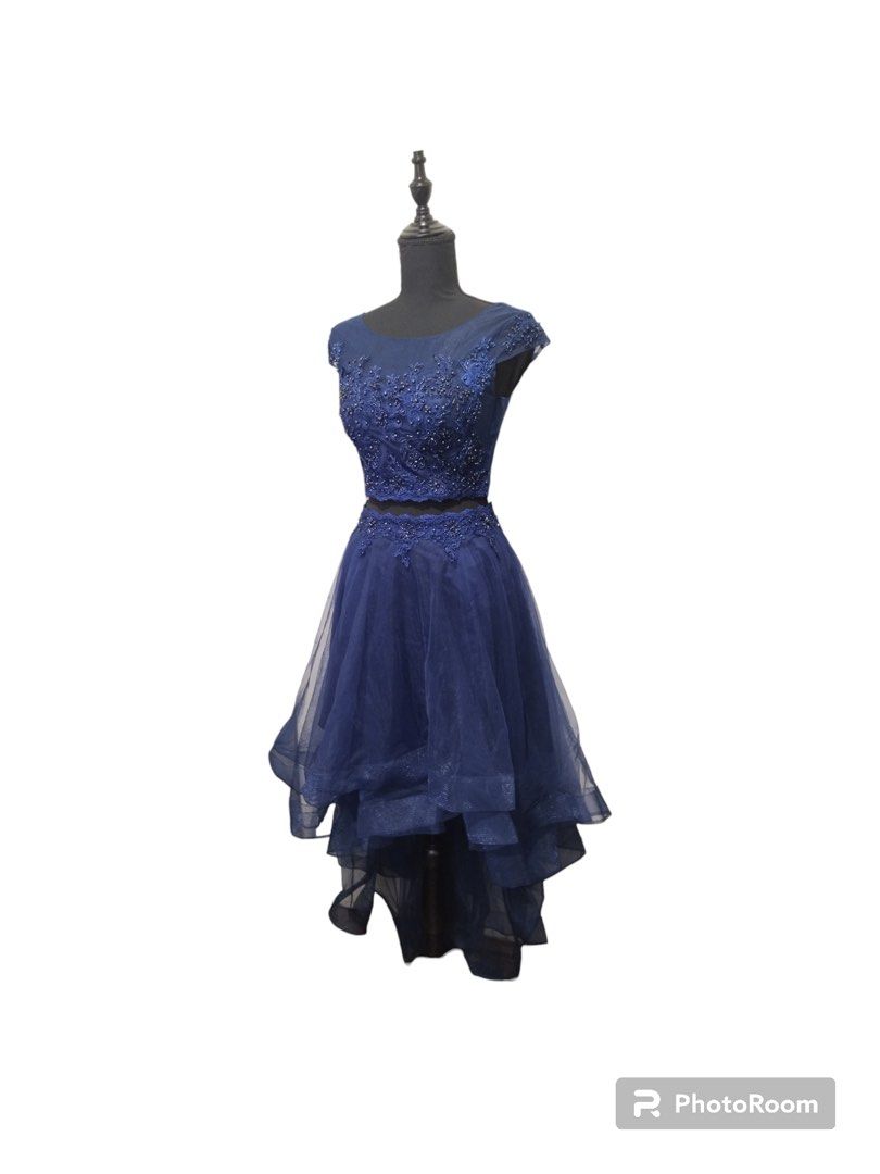 Blue Evening Coordinate Top and Skirt (Category: Evening dresses & gowns) located in Manila. Submitted by decayedangel.ph (Listing ID 1359338169, Image 3). Description: Size: M Original Price: 3000 Like new First owner .