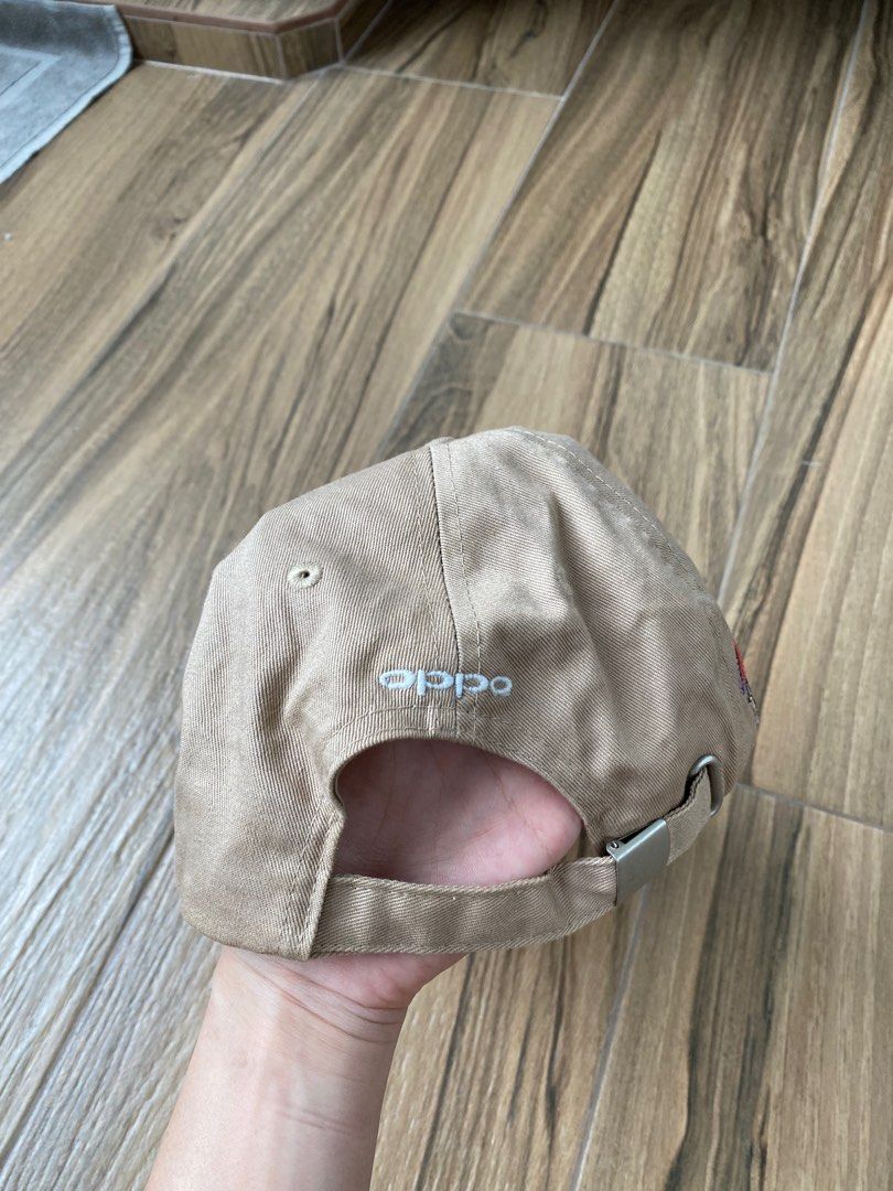 Cap (Category: Caps & Hats) located in Singapore. Submitted by 18SSS (Listing ID 1359325085, Image 3). Description: Like new condition. Size is adjustable.