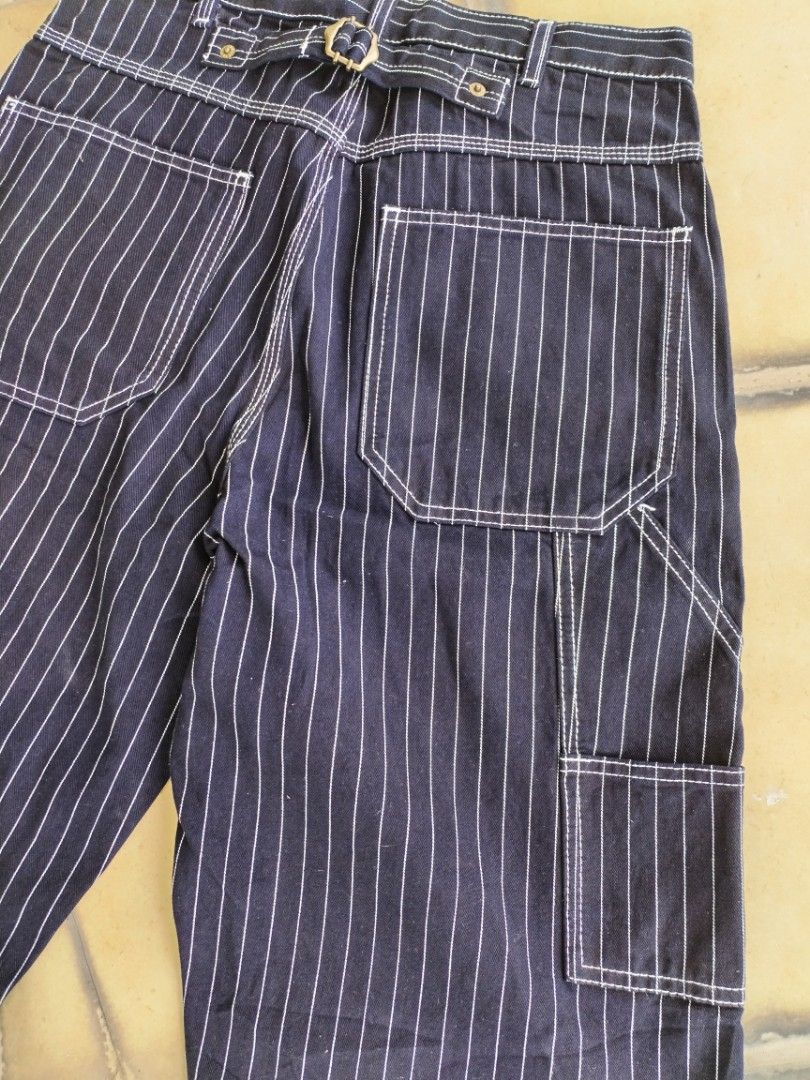 Carpenter (Category: Jeans) located in Tasek Gelugor. Submitted by mod_store (Listing ID 1359354547, Image 3). Description: G. U Carpenter Pants. Made in Indonesia. Pinggang 30 Labuh 24. Condition 9. 5/10..