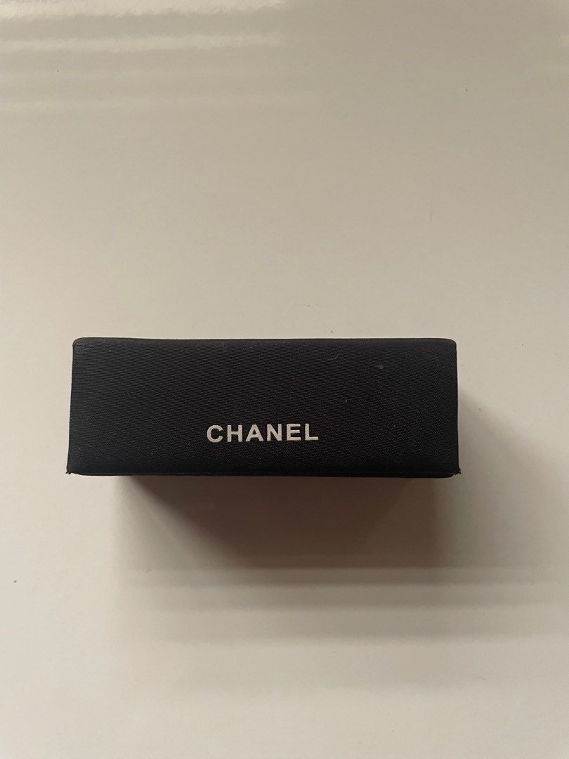 Chanel Lipstick Case (Category: Makeup) located in Las Pinas. Submitted by bienmdd (Listing ID 1359324123, Image 1). Description: Brandnew Chanel Lipstick Case .