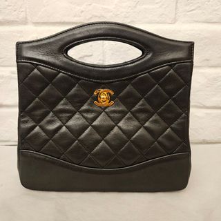 （分類：）位於 。 由 preloved_armoires 提交（商品編號 1359469827，圖片 1）。簡介： 。