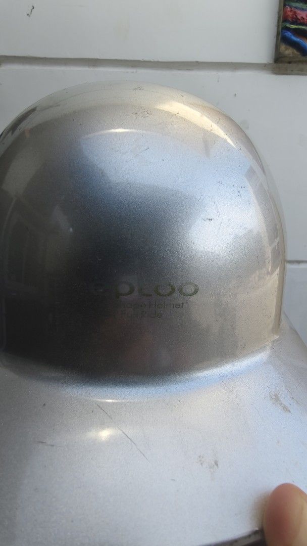 CLASSIC HELMET (Category: Announcements) located in Manila. Submitted by babz30261 (Listing ID 1359380851, Image 2). Description: GOOD QUALITY CONDITION NO DAMAGES NO AND MATERIALS COMPLETE SAFETY LOCK WE DELIVER NATIONWIDE ‼️.