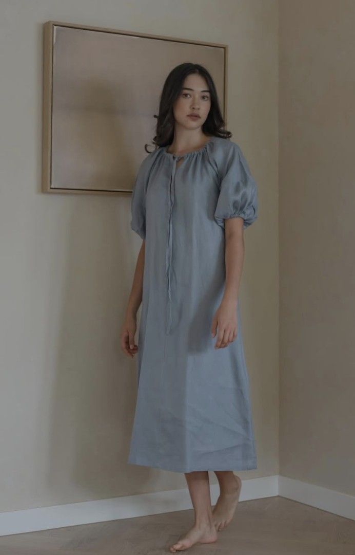 Esse the Label Country Dress in Blue (Category: Dresses) located in Singapore. Submitted by windowseat (Listing ID 1359365544, Image 1). Description: .