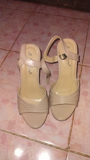 (Kategori: ) berada di . Dikirim oleh wubblybuns (ID iklan 1359326577, Gambar 1). Deskripsi: .