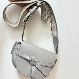 （分類：）位於 。 由 girlsstuffssss 提交（商品編號 1359414080，圖片 1）。簡介： 。