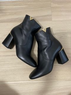 （分類：）位於 。 由 arissah 提交（商品編號 1359452276，圖片 1）。簡介： 。