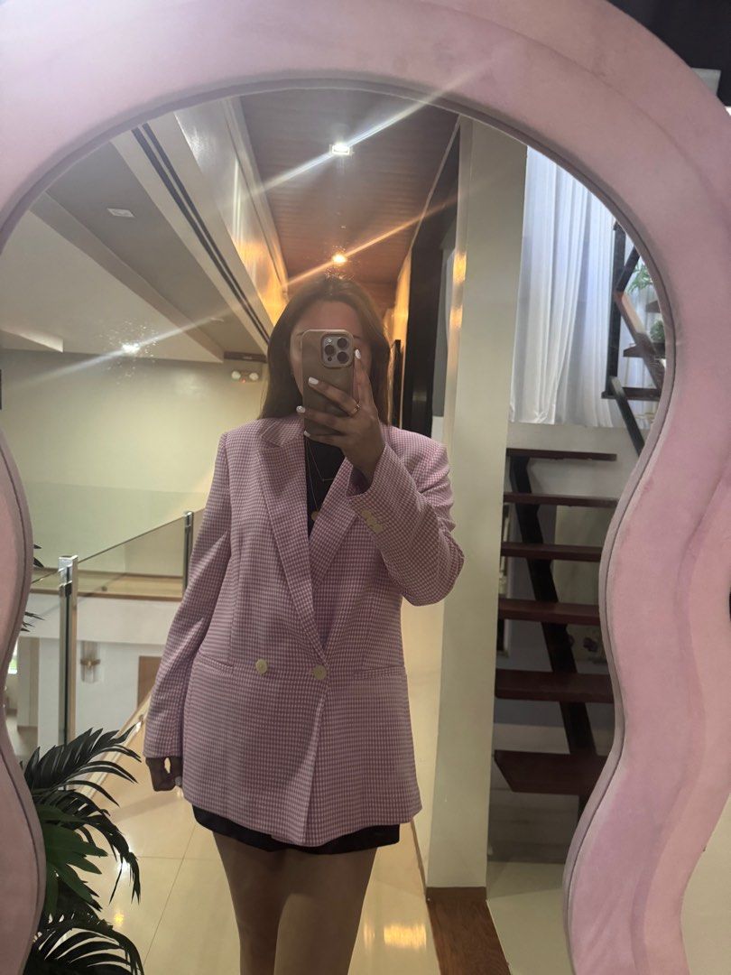 Mango Blazer (Category: Longsleeves) located in Calamba. Submitted by hpd0803 (Listing ID 1359387998, Image 3). Description: never worn. with tag .
