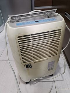 （分類：）位於 。 由 kdchan28 提交（商品編號 1359391664，圖片 1）。簡介： 。