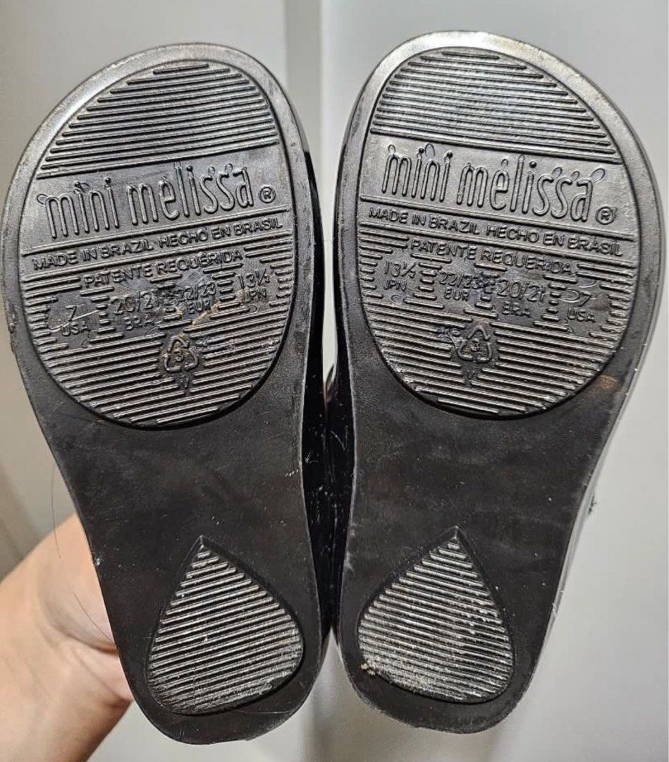 Mini melissa 13.5cm black (Category: Babies & Kids Fashion) located in Caloocan City. Submitted by gorgzel (Listing ID 1359311239, Image 3). Description: Outgrown almost new Decluttering.