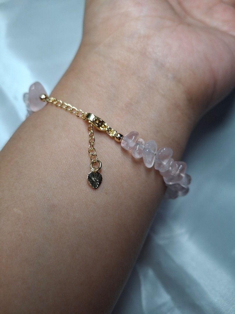 Rose Quartz Ajustable chip bracelet (Category: Bracelets) located in Quezon City. Submitted by everythingsout (Listing ID 1359358321, Image 3). Description: chip bracelet rose quartz, adjustable fits 16cm to 18cm.