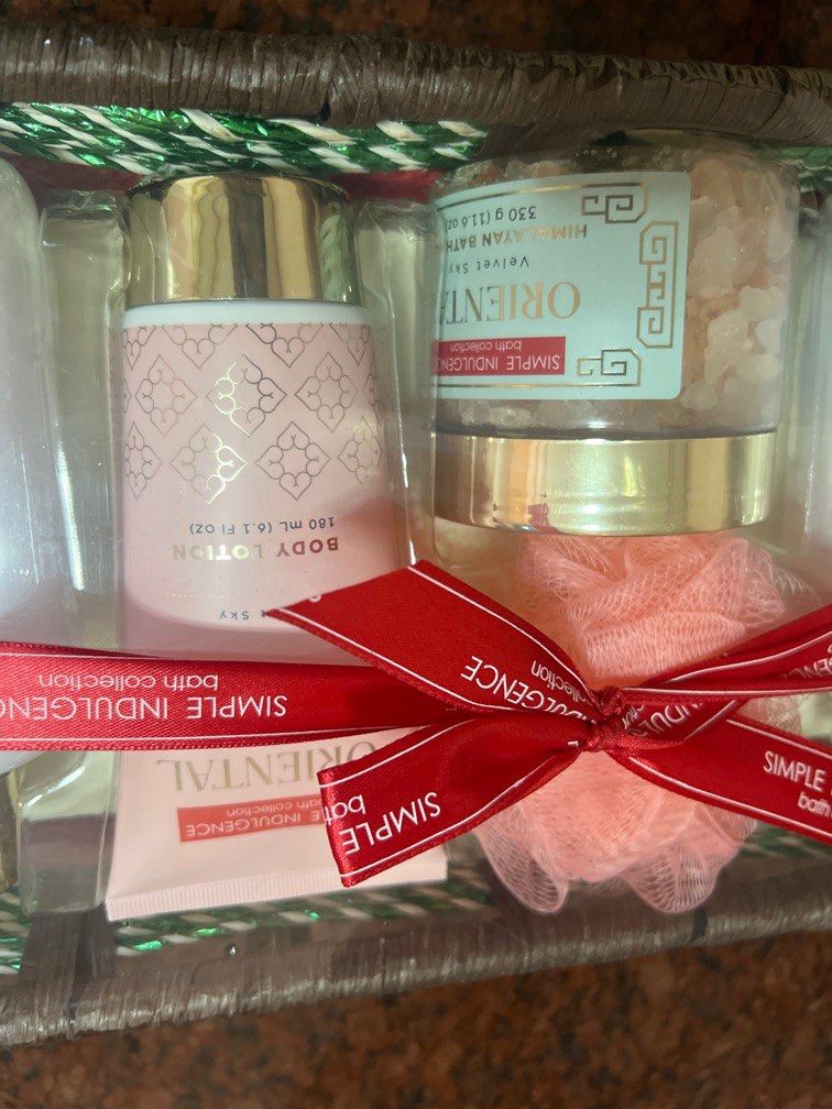 Simple Indulgence Bath Collection - Velvet Sky (Category: Bath) located in Malabon City. Submitted by ytan2025 (Listing ID 1359369826, Image 3). Description: Sealed Item in Package - Shower Gel (300ml) - Shower Cream ( 300ml) - Body Lotion ( 180 ml) - Himalayan Salt (330g) - Bath Puff (15g).