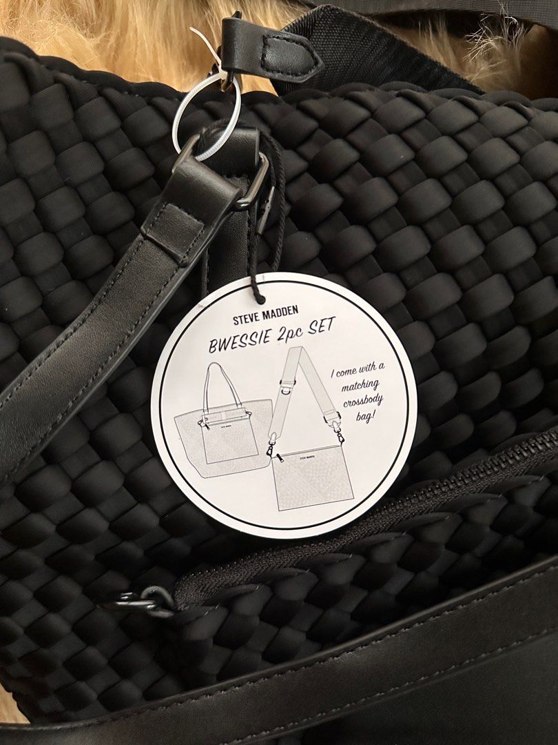 Steve Banig Black Bag (Free sf) (Category: Luxury Bags & Wallets) located in Cavite. Submitted by kkollections2023 (Listing ID 1359339669, Image 2). Description: Steve Madden Banig Bag on hand .