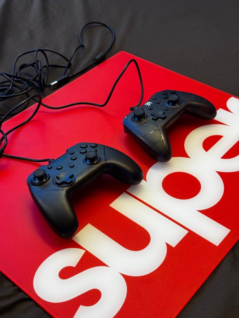 Switch controllers (Category: Controllers) located in Singapore. Submitted by ceoxones (Listing ID 1359374421, Image 1). Description: WTS Wire switch gaming controller 10$ per controller. Low ball will be ignored Only for switch..