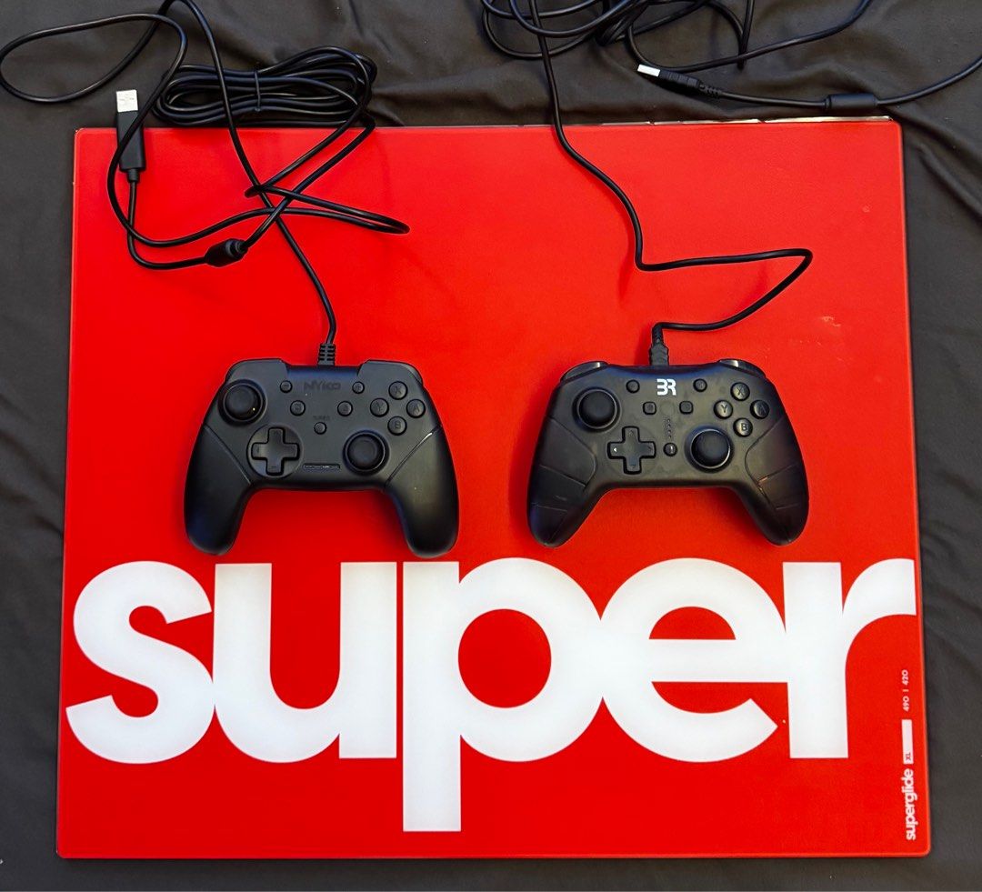 Switch controllers (Category: Controllers) located in Singapore. Submitted by ceoxones (Listing ID 1359374421, Image 2). Description: WTS Wire switch gaming controller 10$ per controller. Low ball will be ignored Only for switch..