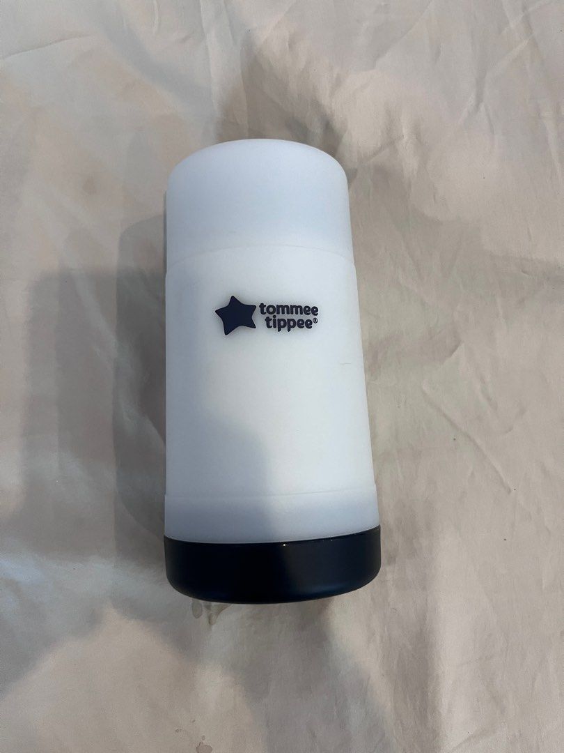 Tommee Tippee Bottle & Food Warmer (Category: Breastfeeding & Bottle Feeding) located in Manila. Submitted by ynesb (Listing ID 1359381575, Image 1). Description: SRP 1899.