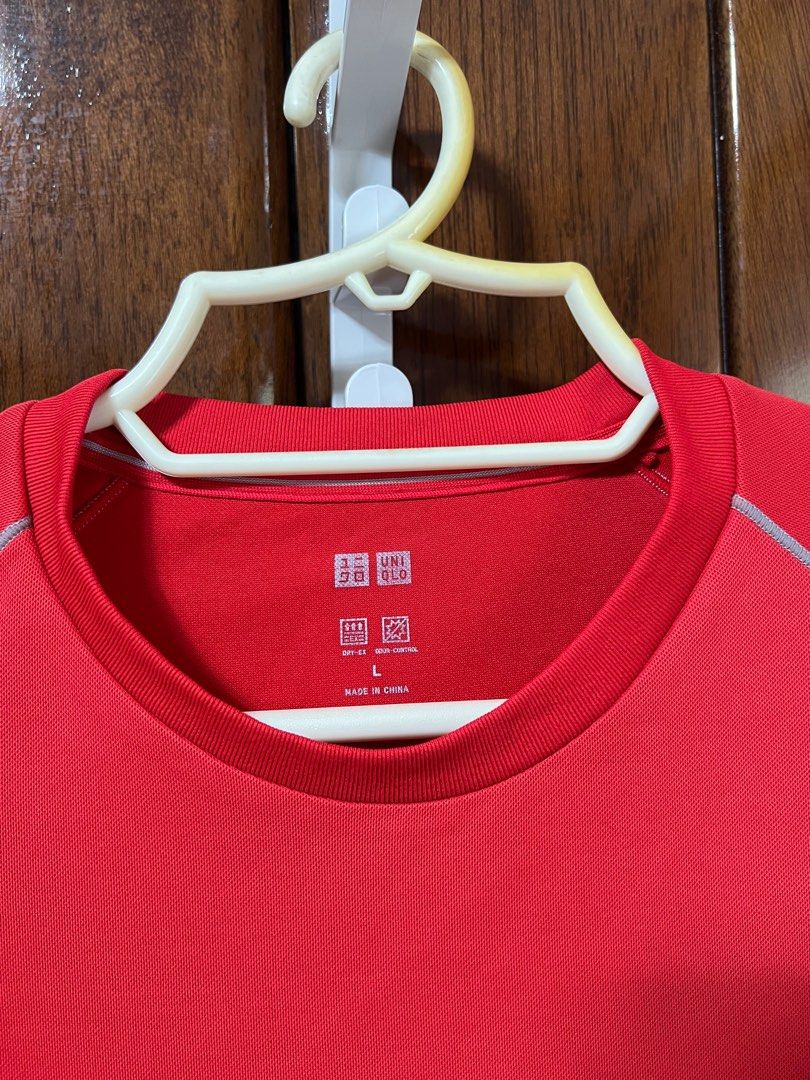 UNIQLO DRI-FIT SHIRT (Category: Tshirts & Polo Shirts ) located in Santiago. Submitted by pacostudios01 (Listing ID 1359379638, Image 2). Description: UNIQLO DRI-FIT SHIRT SIZE: L, 21x26 EXCELLENT CONDITION NO ISSUE COLOR RATE 10/10 300+SF LOCATION: SANTIAGO CITY, ISABELA📌 DM FOR INQUIRIES.