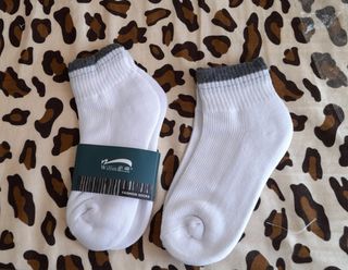 White thick sole cotton socks 2 pairs for 20 yuan a629757755868171121