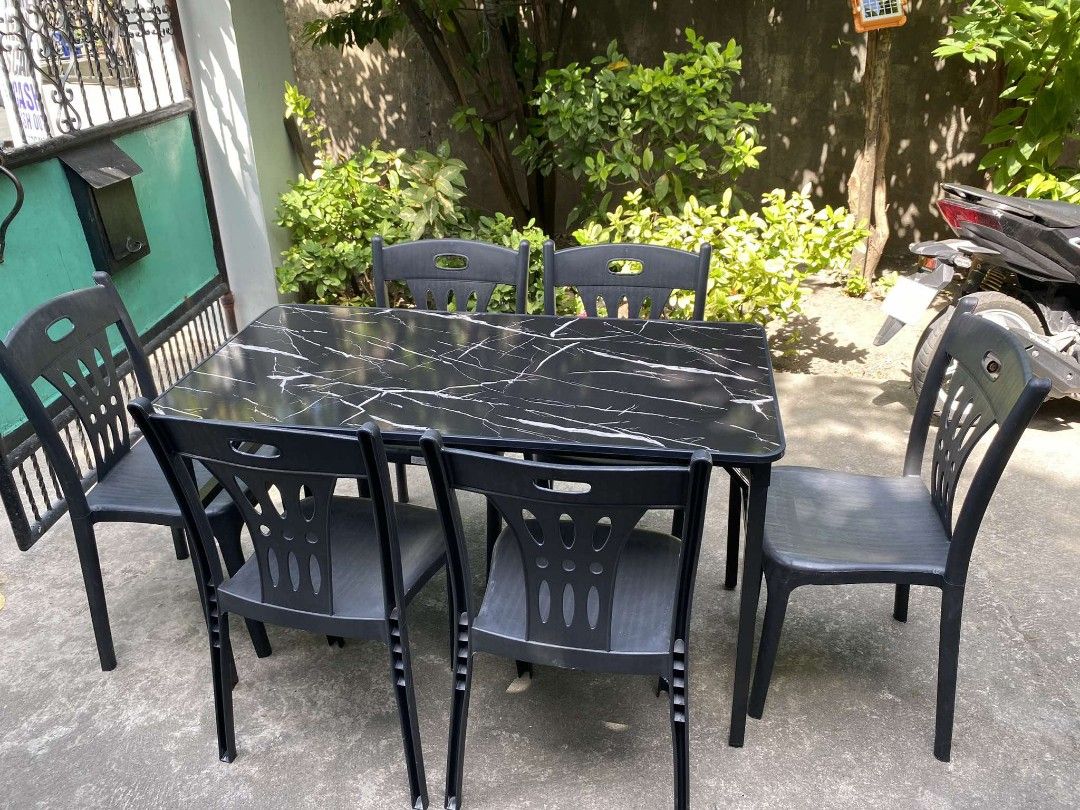 6 seater dinning table (Category: Tables & Sets) located in Manila. Submitted by dolorchris69891 (Listing ID 1359573891, Image 2). Description: 6 seater dinning table.