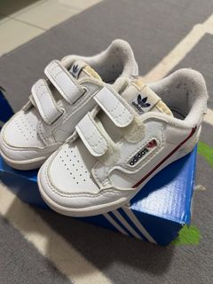 (Category: ) located in . Submitted by AMS_wardrobe (Listing ID 1359512980, Image 1). Description: .
