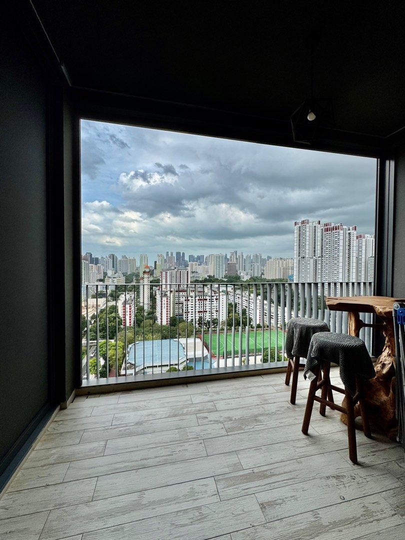 Alex Residences62853062937218112