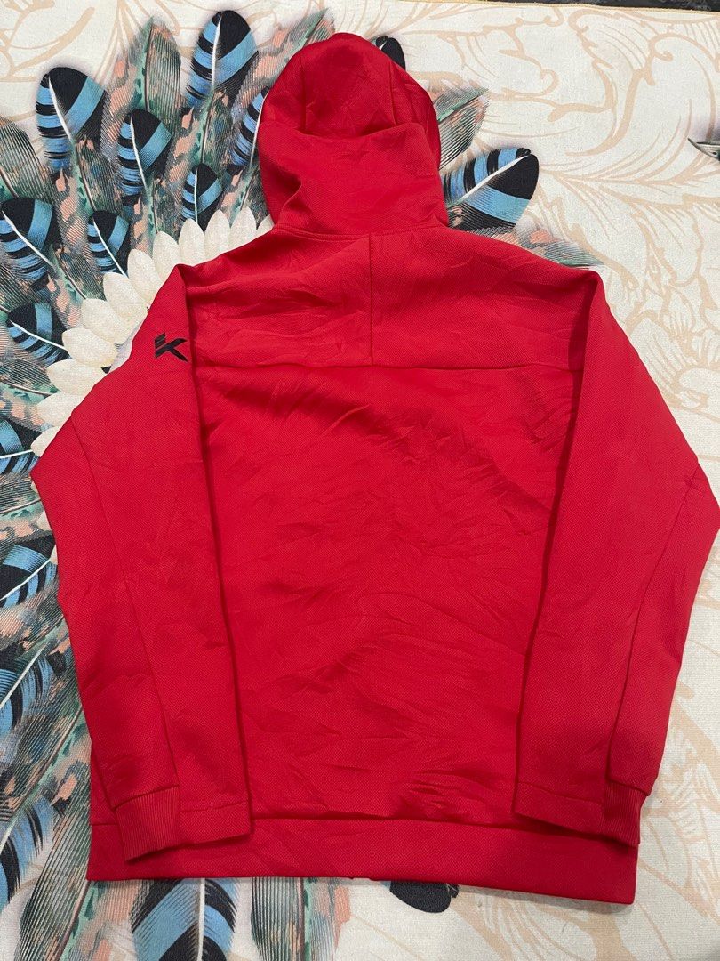Anta klay thompson hoodie jacket (Category: Coats, Jackets and Outerwear) located in Panabo. Submitted by iameduk1988 (Listing ID 1359590319, Image 2). Description: Best fit medium to semi Large Dimension 21w 26L Condition 9/10 Color rate 9/10.