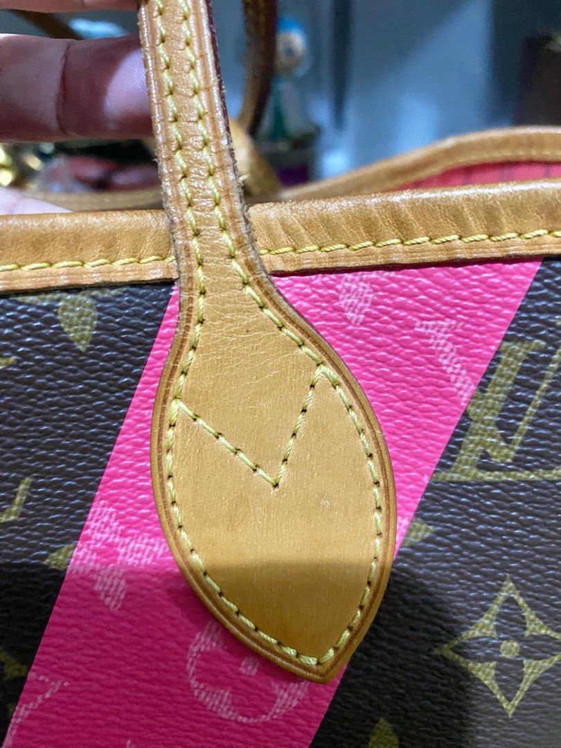 Authentic Louis Vuitton Limited Edition Grenade Monogram V Neverfull MM Bag (Category: Luxury Bags & Wallets) located in Quezon City. Submitted by jhaediah (Listing ID 1359653037, Image 3). Description: Limited edition Pink ang loob With dustbag at Posh Aithenticate cert Mm size Still rank A no cracks no faul odor, malinis nmn ang loob.