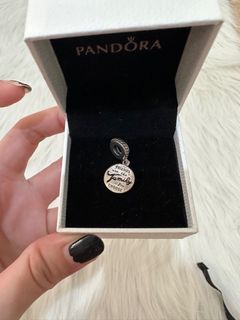 (AUTHENTIC) Pandora Friends Charm