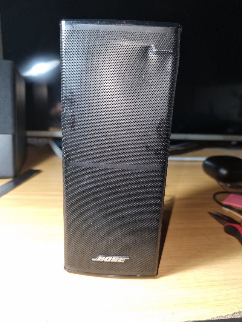Bose Jewel Cube (Category: Soundbars, Speakers & Amplifiers) located in Mandaluyong City. Submitted by mrbong0618 (Listing ID 1359610064, Image 1). Description: PTPA. Bose Jewel Cube Aesthetics Issue but soundwise, none. Price: 1,700 Loc. Brgy. Hulo, Mandaluyong City Thanks Admin!.