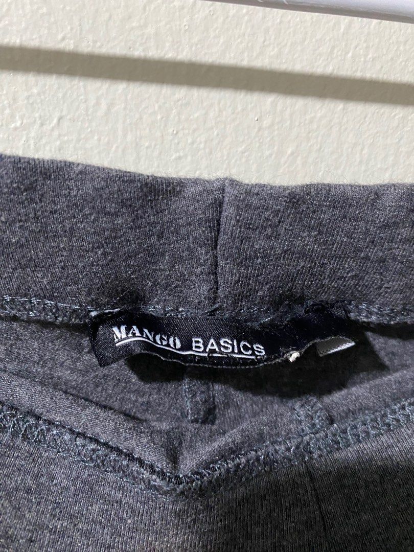 BUY 1 TAKE 1 Mango Leggings (Category: Other Bottoms) located in Quezon City. Submitted by 9abriel (Listing ID 1359520660, Image 3). Description: BUY 1 TAKE 1 Mango Leggings Length: 36 inches Width: 16 inches COLOR BLUE AND GRAY LEGGINGS (Buy 1 Take 1 for ₱200) Same size Condition: Excellent Size on tag: Large Side features: Stretchable, thin Price: ₱200 (Fixed Price!) .